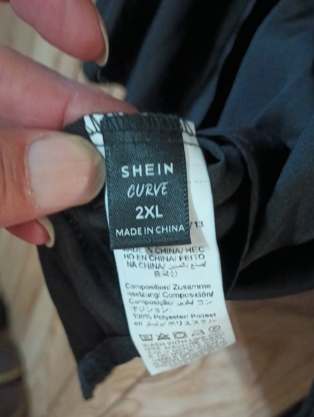 SHEIN Curve Black Plus Size Top - Picture 3 of 3